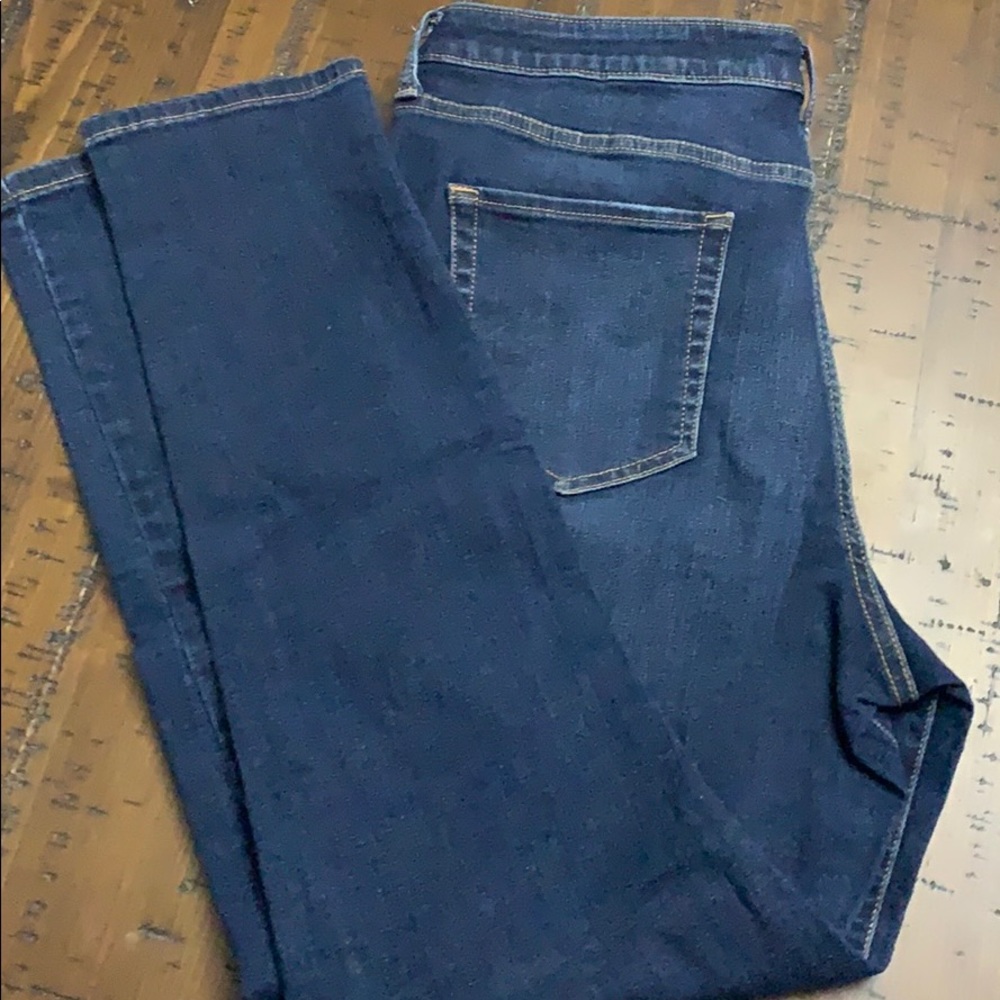 A.n.a skinny jeans !